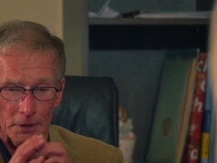 18 ans, Blonde, Sucer une bite, En levrette, Grandpère, Léchez, Actrice du porno, Serré