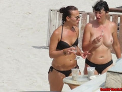 Nana, Plage, Conversation vulgaire, Doigter, Embrassement, Nudiste, Adolescente, Mouillée