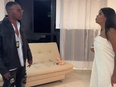 Gros cul, Grosse bite, Éjaculer dans la bouche, Extrême, Fait maison, Interracial, Serré, Nénés