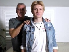 Blond, Pijpbeurt, Sperma shot, Fetisj, Eerste keer, Homo, Hd, Maagd