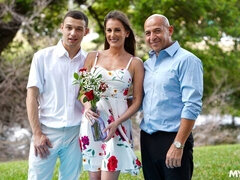 Dormitorio, Verga grande, Mamada, Peludo, Madres para coger, Tetas naturales, Tetas