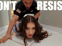 Fetisj, Hardcore, Politie, Realiteit, Ruw, Tatoeage, Tieten likken, Uniformpje