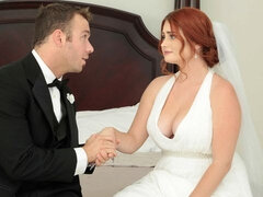 Belle grosse femme bgf, Gros seins, Sucer une bite, En levrette, Robe, Mère que j'aimerais baiser, Seins naturels, Rousse roux