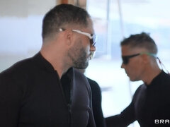 Chica, Tetas grandes, Doble penetracion, Cuadrupleta, Grupo, Sexo duro, Latina, Estrella porno