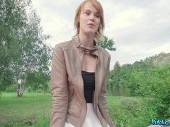 アメリカ人, お尻, デカパイ, フェラチオ, チェコ, 顔射, アウトドア, 赤毛