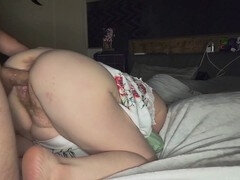 Amateur MILF gets her pussy filled with creampie in homemade video