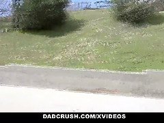 Culo grande, Verga grande, Corridas, Hija, Garganta profunda, Corridas faciales, Pervertido, Gritar