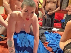 Stiefel, Verein, Spermaladung, Gruppensex, Milf, Orgie, Muschi, Jungendliche (18+)