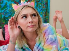 Kont, Blond, Gevangen, Harig, Handbeurt, Zoenen, Tatoeage, Tiener