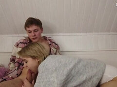 Blondine, Lecken, Masturbation, Orgasmus, Muschi, Rasiert, Hintern versohlen, Tätowierung