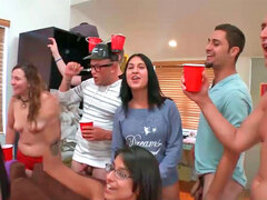 Rubia, Mamada, Morena, Grupo, Sexo duro, Orgía