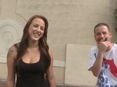 Blasen, Braunhaarige, Bus, Hd, Im freien, Öffentlich, Rasiert, Titten