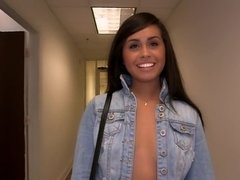 Amateur, Brunette brune, Tir de sperme, Branlette thaïlandaise, Hard, Fille latino, Nue  à poil, Nénés
