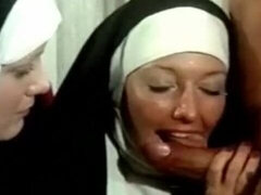 Gros seins, Tir de sperme, 2 femmes 1 homme, Mère que j'aimerais baiser, Maman, Chatte, Rétro, Plan cul à trois