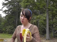 Amateur porn video in the park: Carl & Brunette Cheyenne with piercing