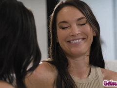 18, アジア人, デカパイ, 茶髪の, 顔面騎乗, Hd, オマンコ, ティーン