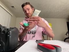 Stupid stud jacks his guts for your delectation