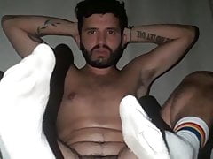 Hairy Argentinian Faggot Wrecking His Cunt