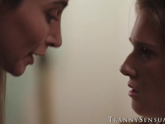 Korra Del Rio fills Ashley Lane with cum after doggystyle