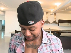 Watch this gorgeous dude take on a monstrous load with his trunk