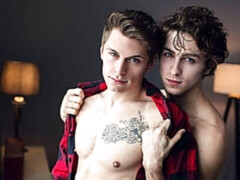 Fun-loving gay boys (Calvin Banks & Troy Accola) fuck on cam