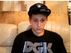 Masturbation of a beautiful young rapper