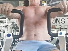 Big hairy Gay men man muscle bear Muscle daddy Bodybuilder
