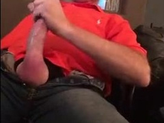 Str8 daddy jerking watching porn