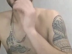 Sexy Turkish cam boy puts on a hot show and reaches a satisfying climax!