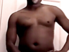 Ebony gay amateur Kel has bbc deepthroated while draining off