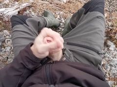 Amateur twink masturbates outdoors and shoots huge load with stunning view