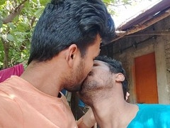 Funny moment with Indian gay couple interrupted while outdoor blowjob