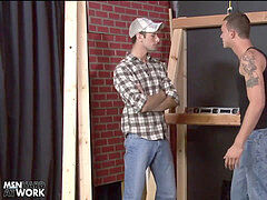 Fit faggot worker getting nailed and nutted