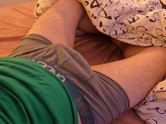 Intense homemade orgasm captured on camera, with a cum-shot grand finale!