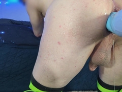 femboy railing and using a pummeling machine with hydra