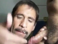 Amateur Man Gets a Nice Load