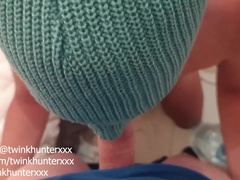 Parent Humps Nubile's Cock-Squeezing Crevasse in Motel Guest Room