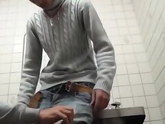 Chinese boy Got Blowjob At Public Toilet