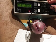 My cock enjoys a slow electro teasing on the cockhead