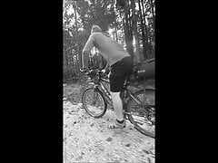 Andy Haxn Woigla 1 Bicycle in Nature with trained Legs and Biceps Posing Autumn Halloween Time