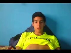 Latino Twink Shows Off When Jerking