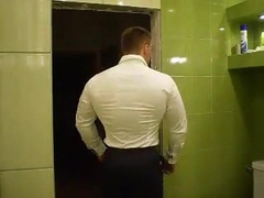 RUSSIAN BODYBUILDER STRIP AND CUM 7