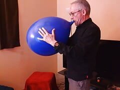 105) Big Blue Balloon Cum and Pop!   Balloonbanger