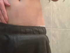 Young fellow wanks off his big dinky and finishes off