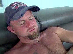 queer brutha eating sphincter