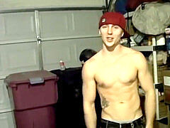 Gay thug, nubile, solo