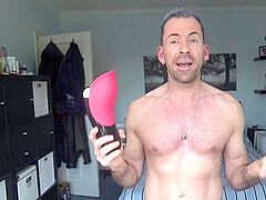 Tracy's Dog: sucking & Ball vibrating Masturbator