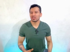 Sucking a big dick in public cruising