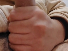 Paja de pene blanco termina en eyaculacion