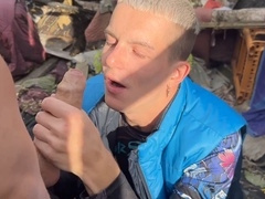 Athletic guy fucks horny guy in an abandoned building in the bushes -390